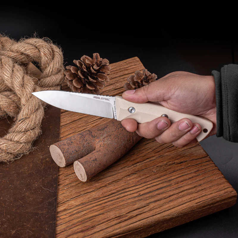 Black Thorn | G10 | Intergrated Glass Breaker - Image 13