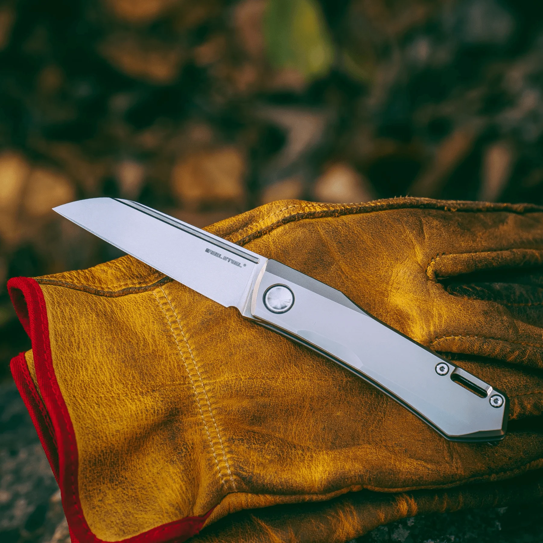 Solis Titanium - Image 7